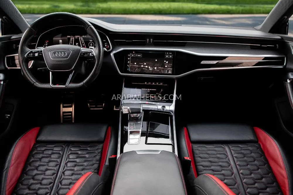 Audi RS 7 2022 for Sale in Dubai Image-8