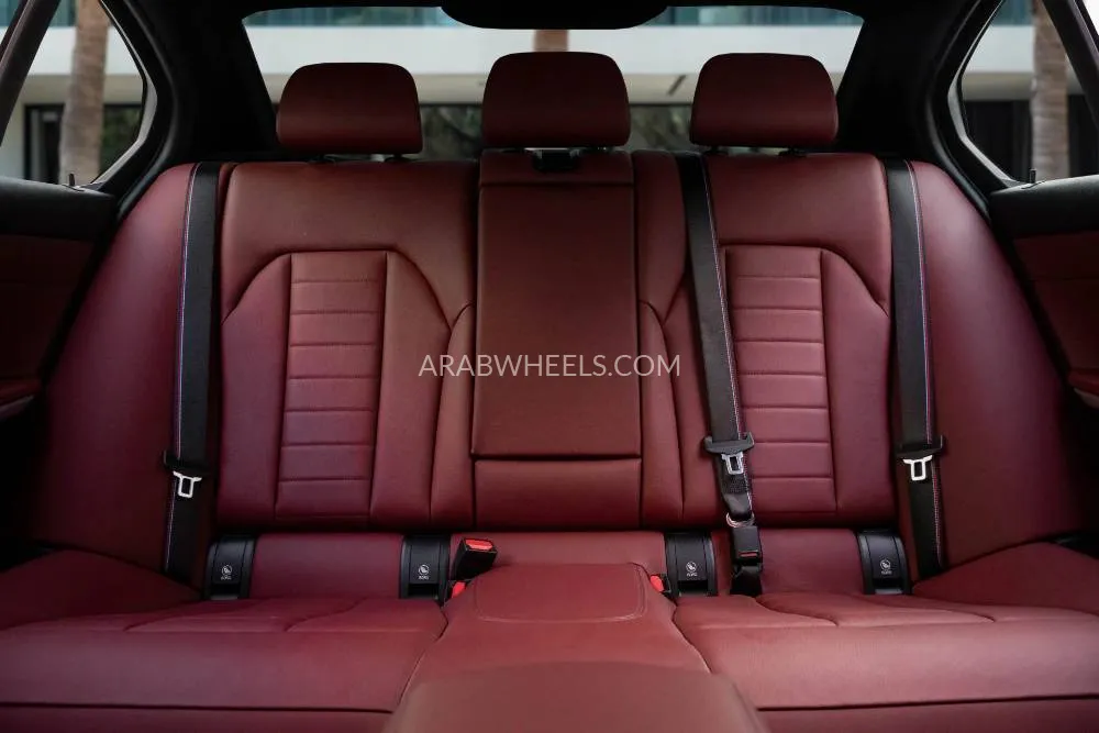 BMW 3 series 2023 for Sale in Dubai Image-11