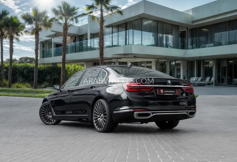 BMW 7 series 2018 for Sale in Dubai Image-25