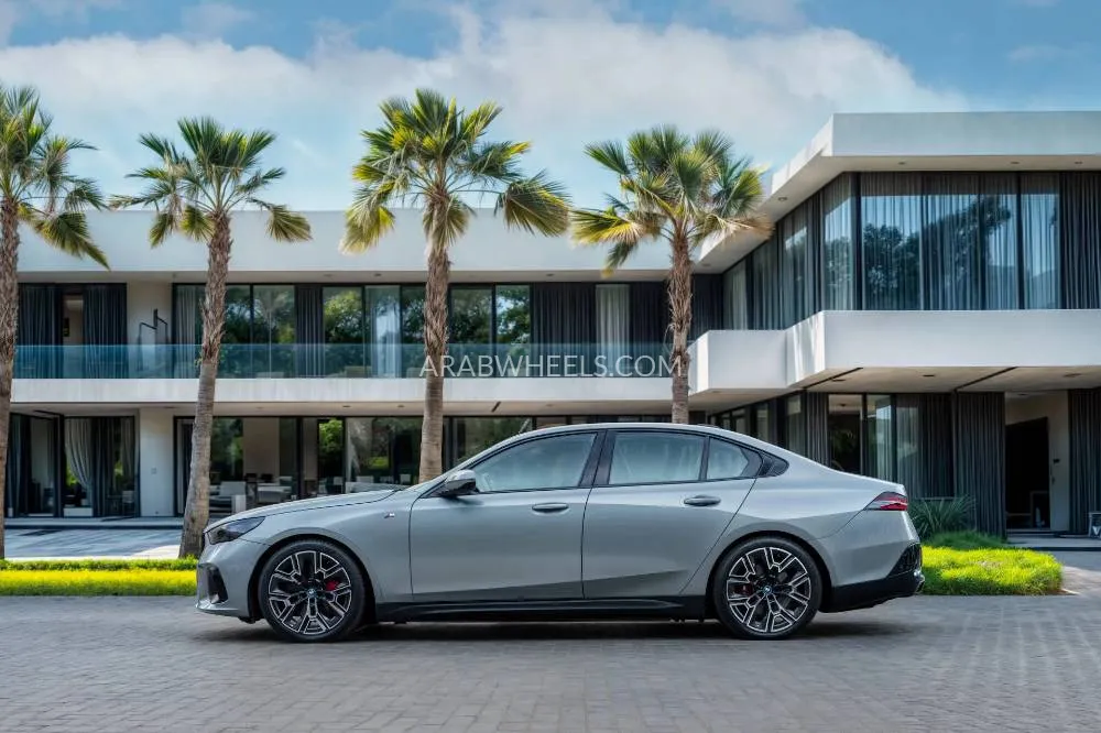 BMW i5 2024 for Sale in Dubai Image-2