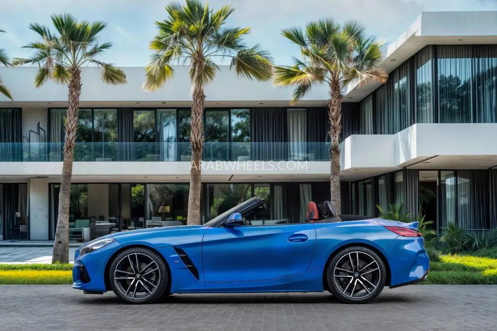 BMW Z4 2019 for Sale in Dubai Image-2