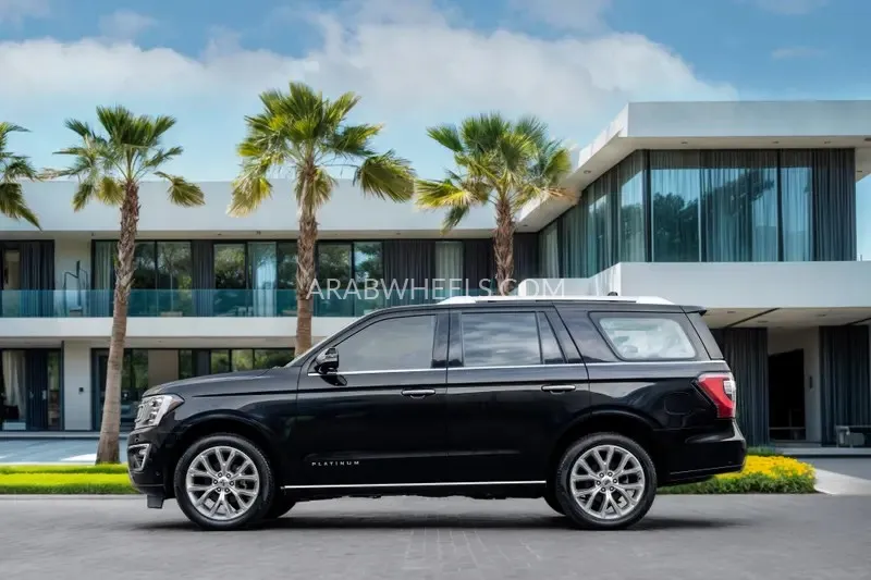 Ford Expedition 2019 for Sale in Dubai Image-23