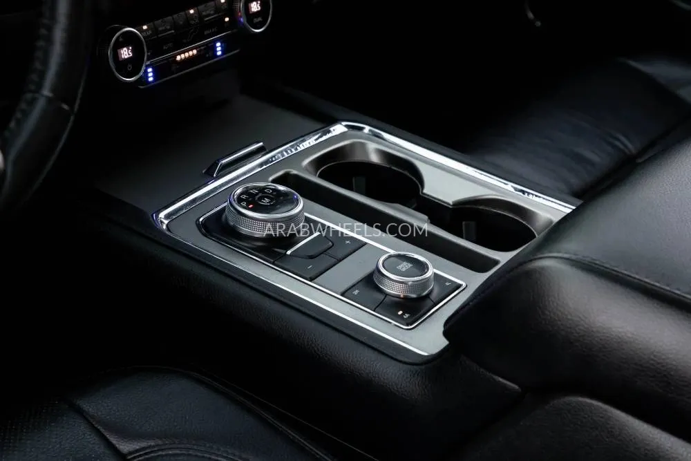 Ford Expedition 2019 for Sale in Dubai Image-10