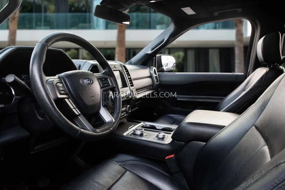Ford Expedition 2020 for Sale in Dubai Image-8