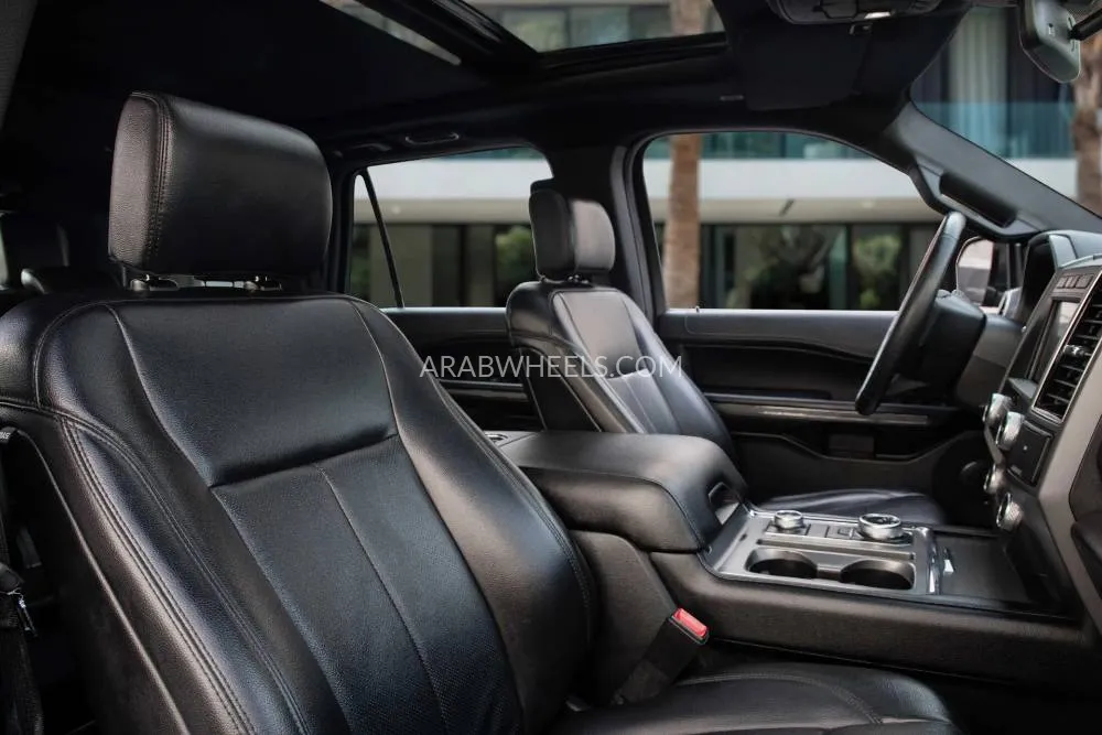 Ford Expedition 2020 for Sale in Dubai Image-10