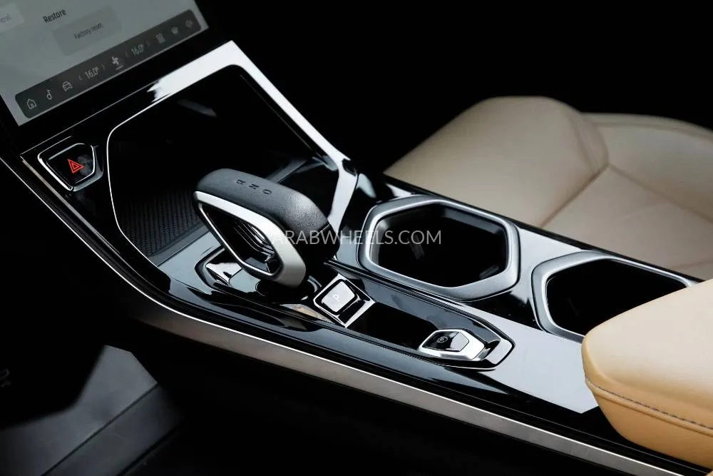 Geely Starray 2025 for Sale in Dubai Image-10