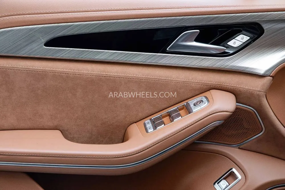 Hongqi H9 2023 for Sale in Dubai Image-13