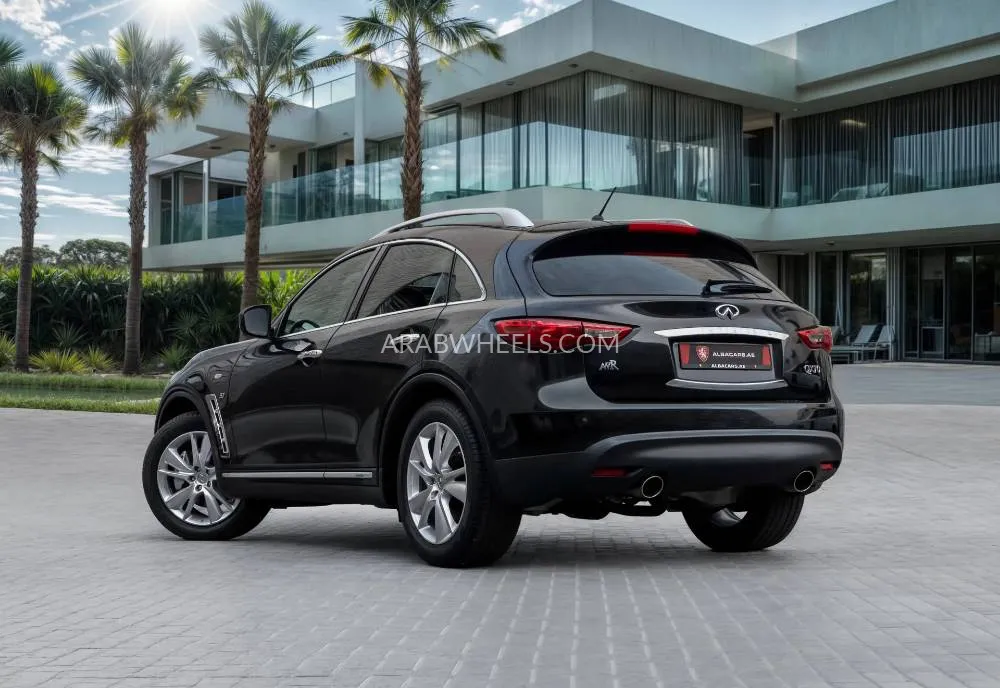 Infiniti QX70 2019 for Sale in Dubai Image-3