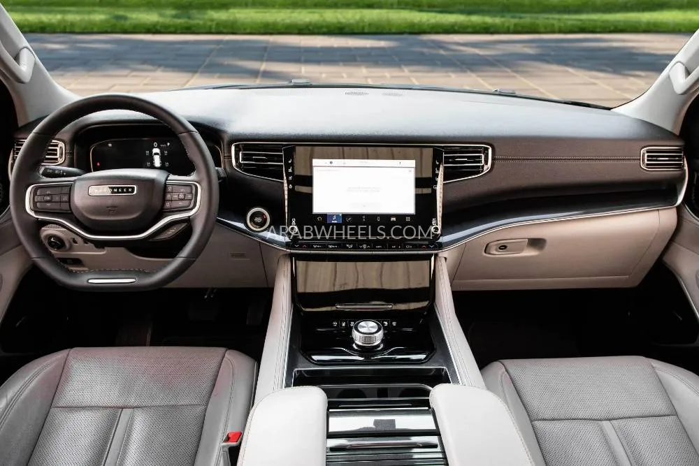 Jeep Grand Wagoneer 2022 for Sale in Dubai Image-8