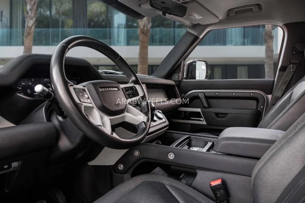Land Rover Defender 2020 for Sale in Dubai Image-8
