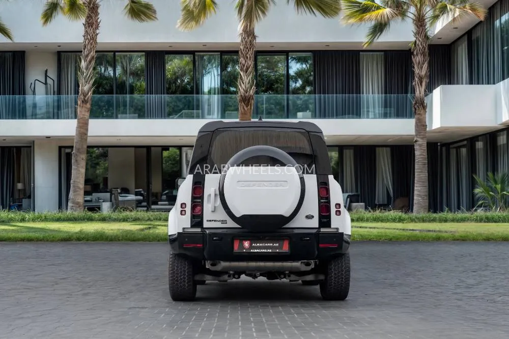 Land Rover Defender 2023 for Sale in Dubai Image-21