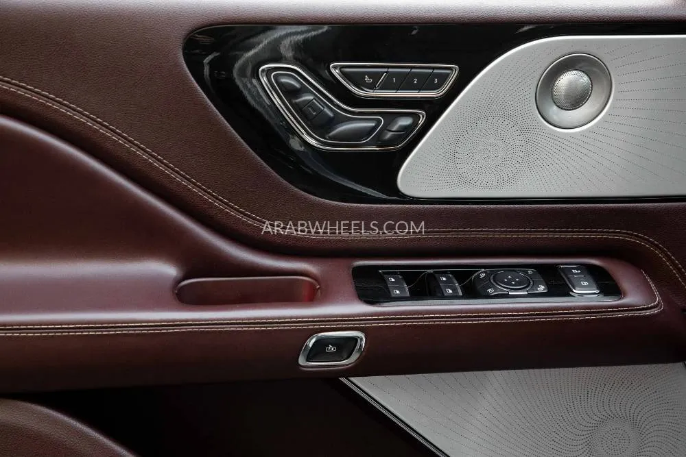Lincoln Aviator 2020 for Sale in Dubai Image-14