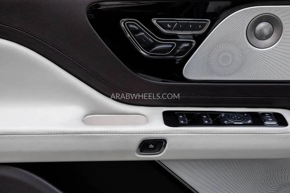 لينكون أفياتور 2023 for Sale in دبي Image-17