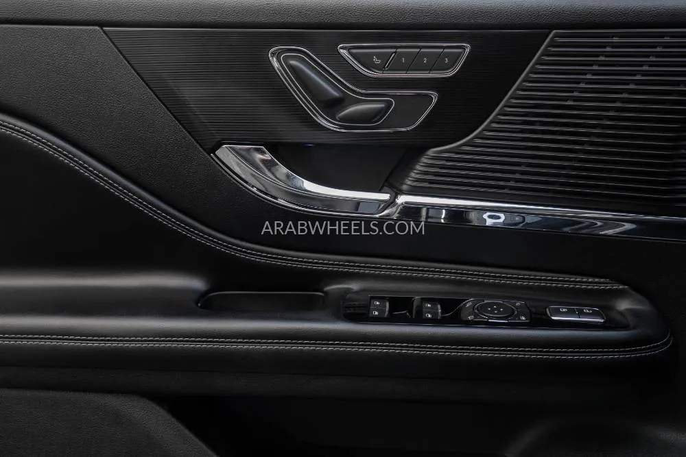 Lincoln Corsair 2022 for Sale in Dubai Image-15
