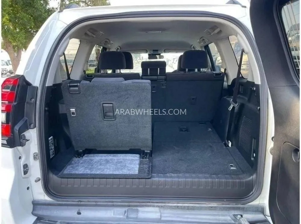 تويوتا لاند كروزر برادو 2021 for Sale in دبي Image-17