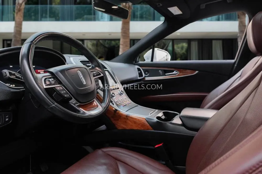 لينكون نوتيلوس 2020 for Sale in دبي Image-9