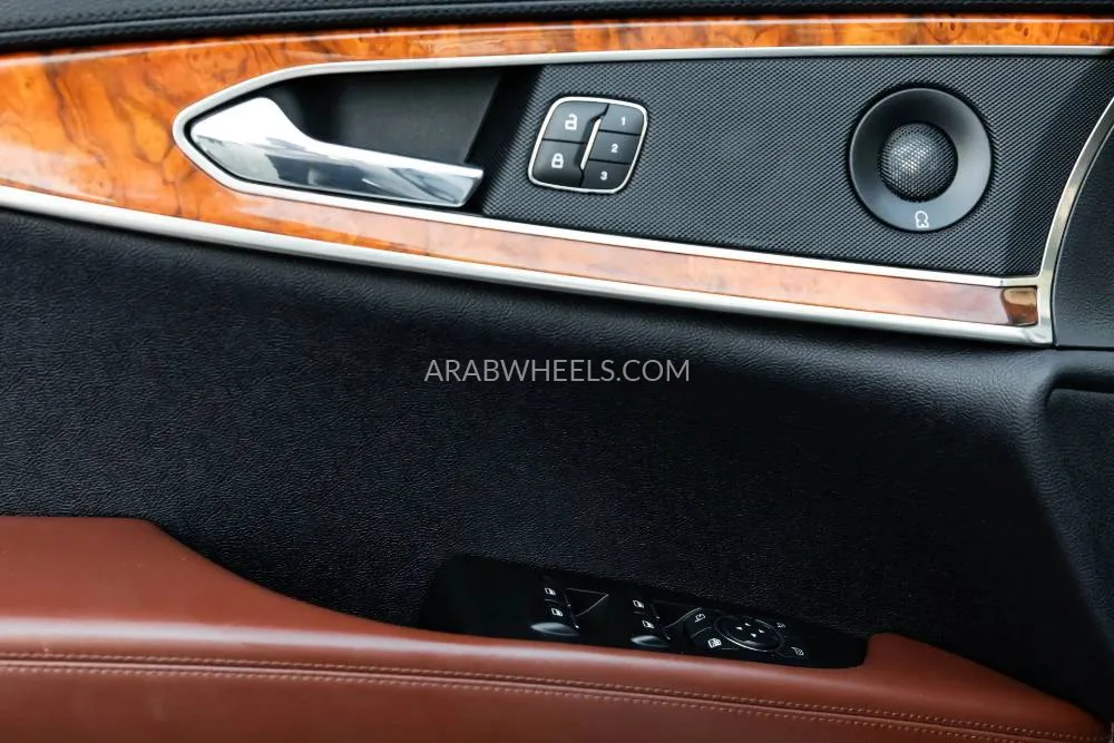 لينكون نوتيلوس 2020 for Sale in دبي Image-15