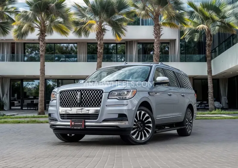 Lincoln Navigator 2023 for Sale in Dubai Image-24