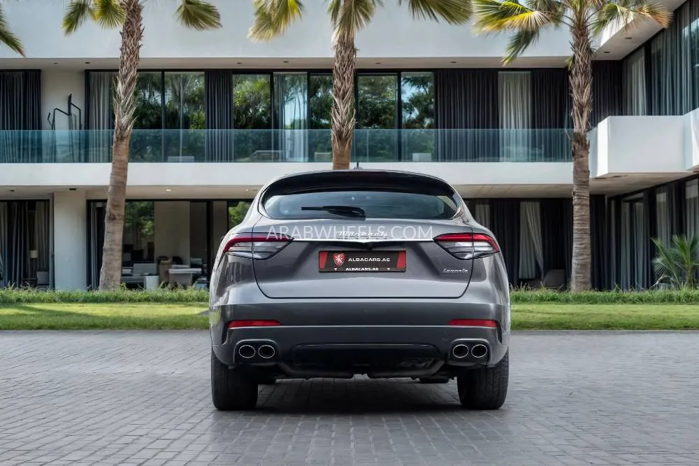 Maserati Levante 2023 for Sale in Dubai Image-5