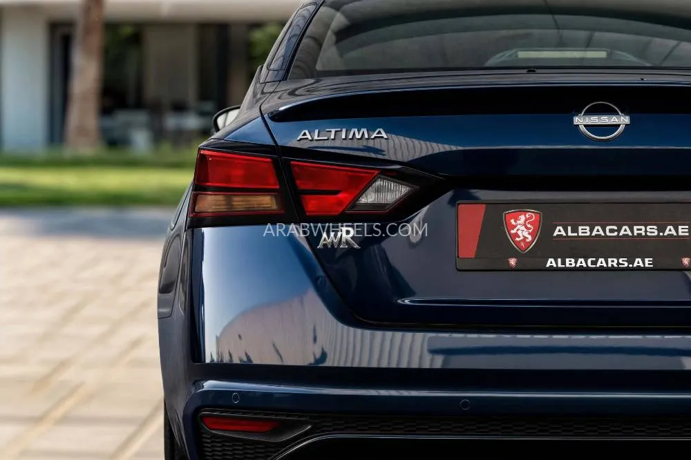 Nissan Altima 2024 for Sale in Dubai Image-6