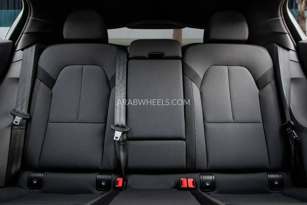 Polestar 2 2023 for Sale in Dubai Image-12