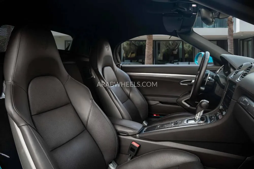 Porsche Boxster 2019 for Sale in Dubai Image-9