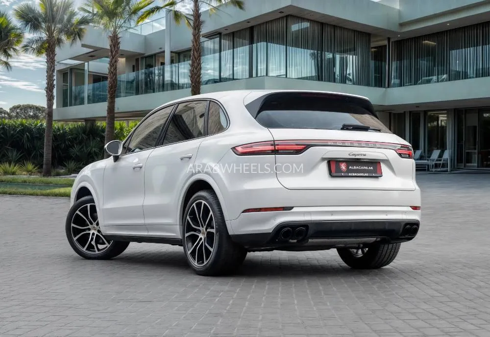 Porsche Cayenne 2022 for Sale in Dubai Image-3