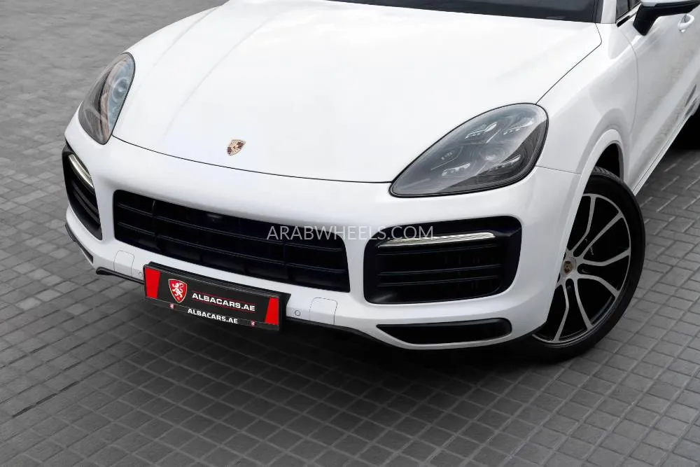 Porsche Cayenne 2022 for Sale in Dubai Image-7
