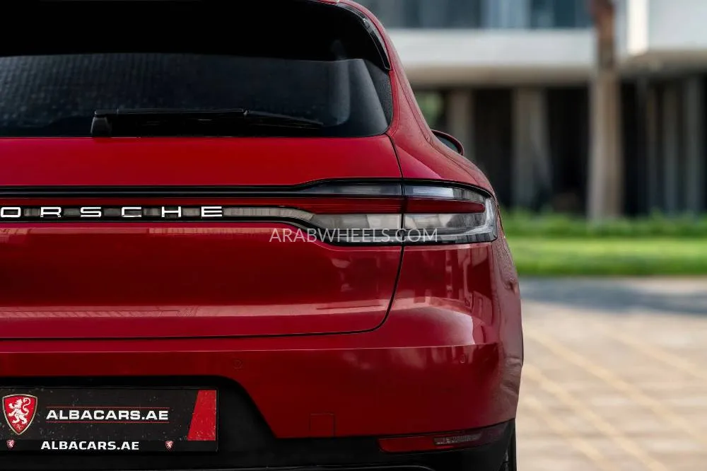 Porsche Macan 2019 for Sale in Dubai Image-6