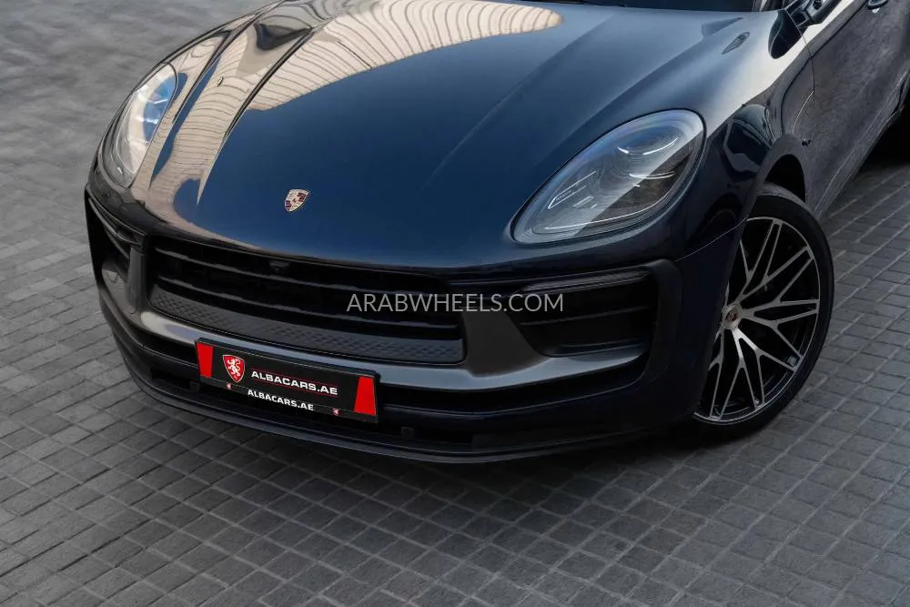Porsche Macan 2022 for Sale in Dubai Image-7