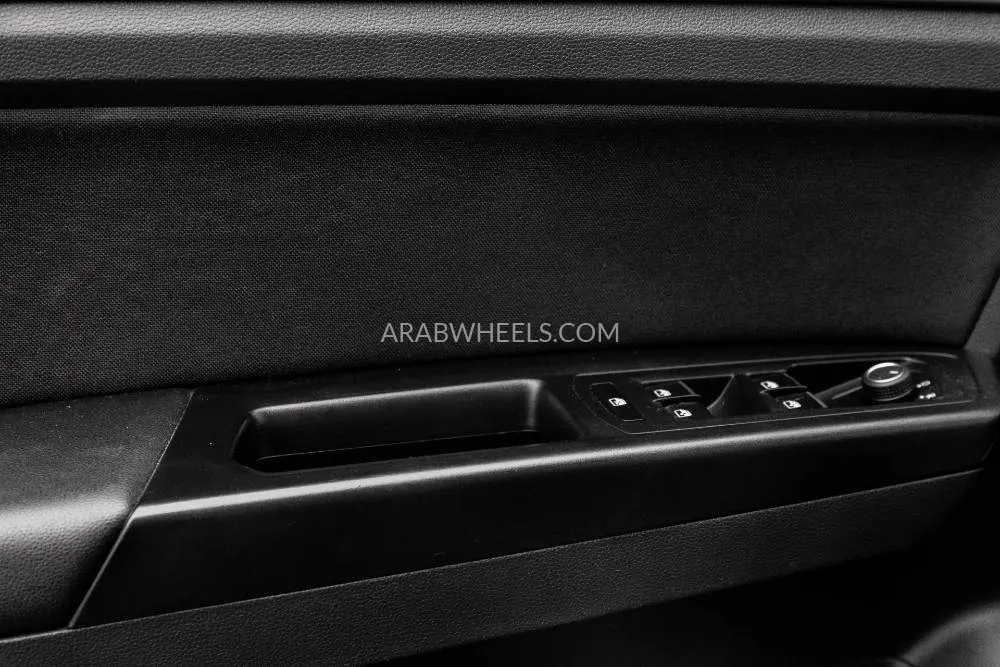 Volkswagen Teramont 2019 for Sale in Dubai Image-14