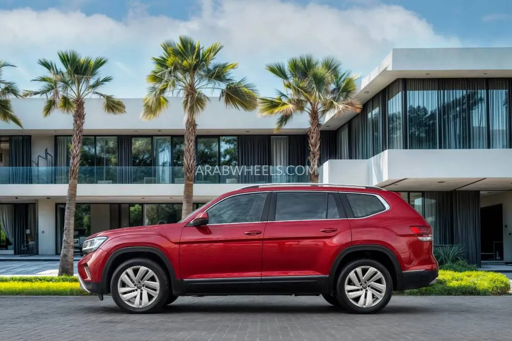 Volkswagen Teramont 2021 for Sale in Dubai Image-2