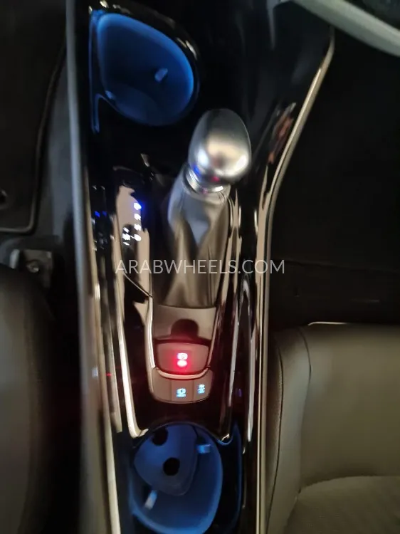 تويوتا C-HR 2023 for Sale in دبي Image-9