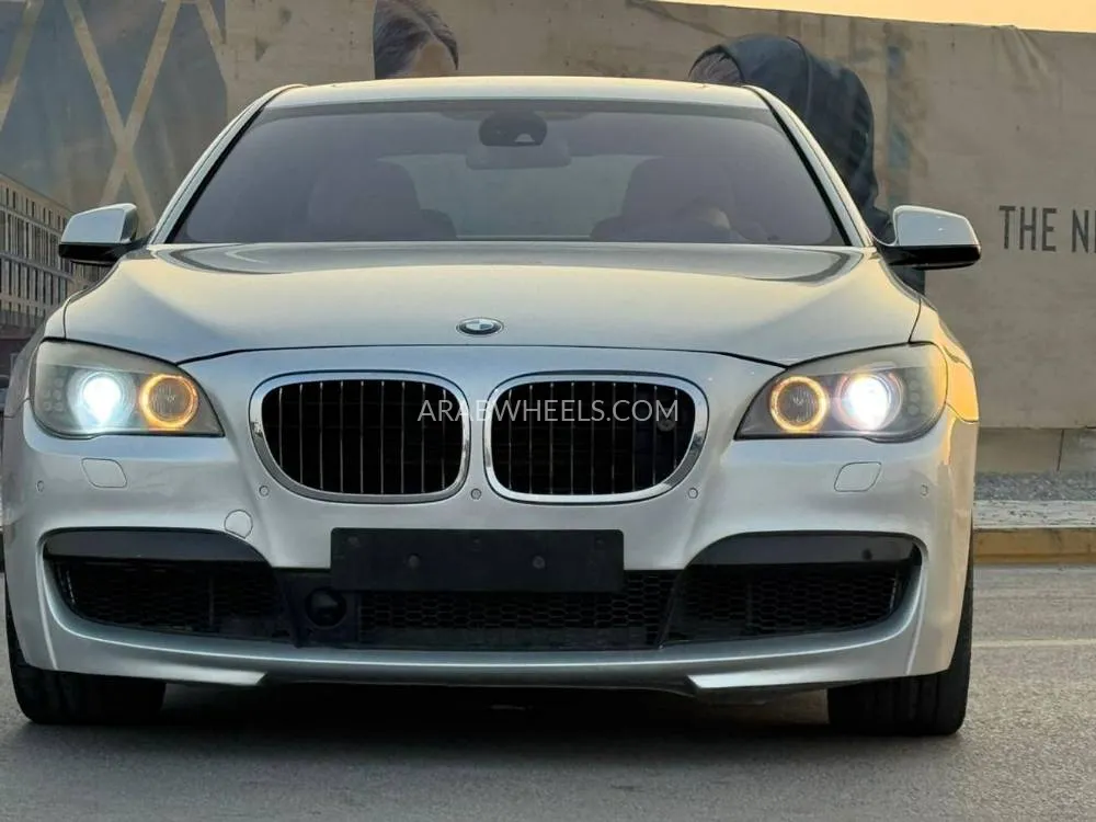 BMW 7 series 2011 for Sale in Sharjah Image-5