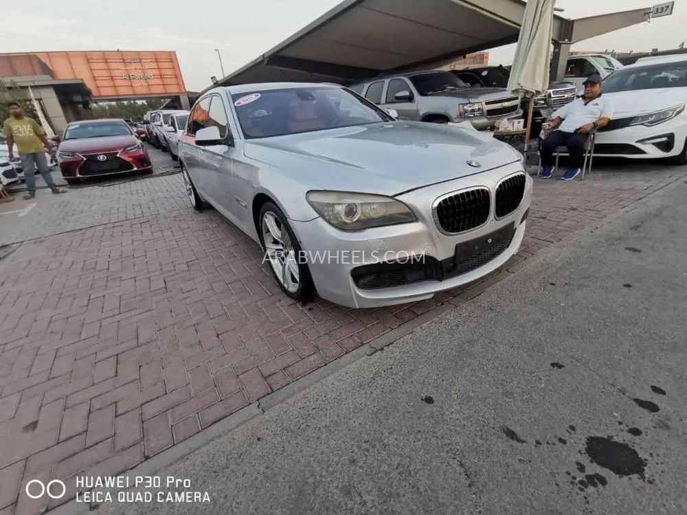 BMW 7 series 2011 for Sale in Sharjah Image-8
