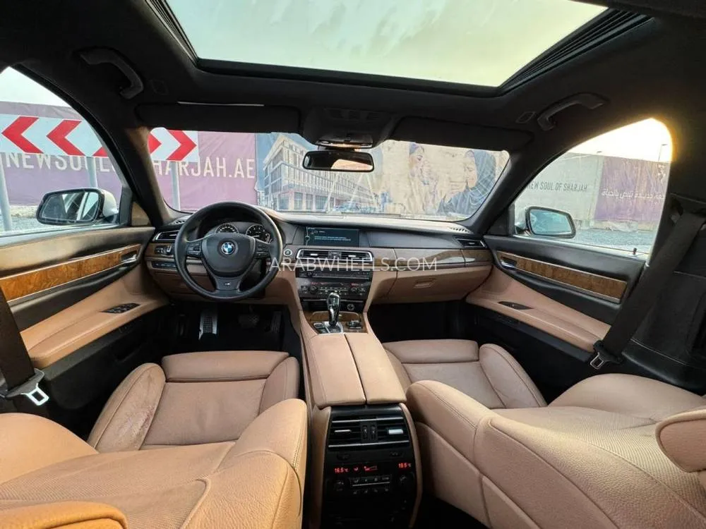 BMW 7 series 2011 for Sale in Sharjah Image-14