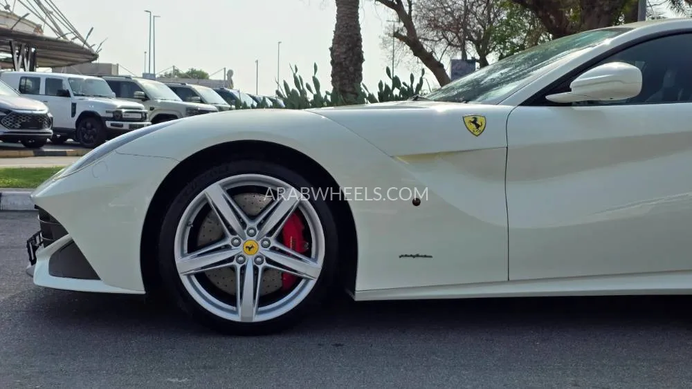 Ferrari F12 Berlinetta 2013 for Sale in Dubai Image-10