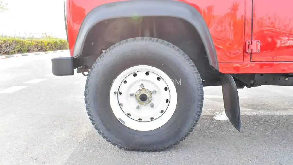 Land Rover Defender 2016 for Sale in Dubai Image-22