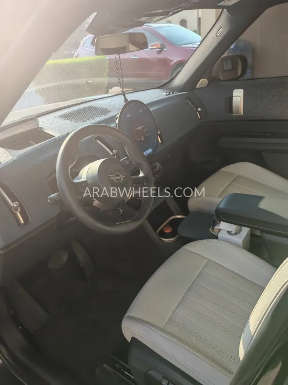 ميني كانتريمان 2025 for Sale in دبي Image-4