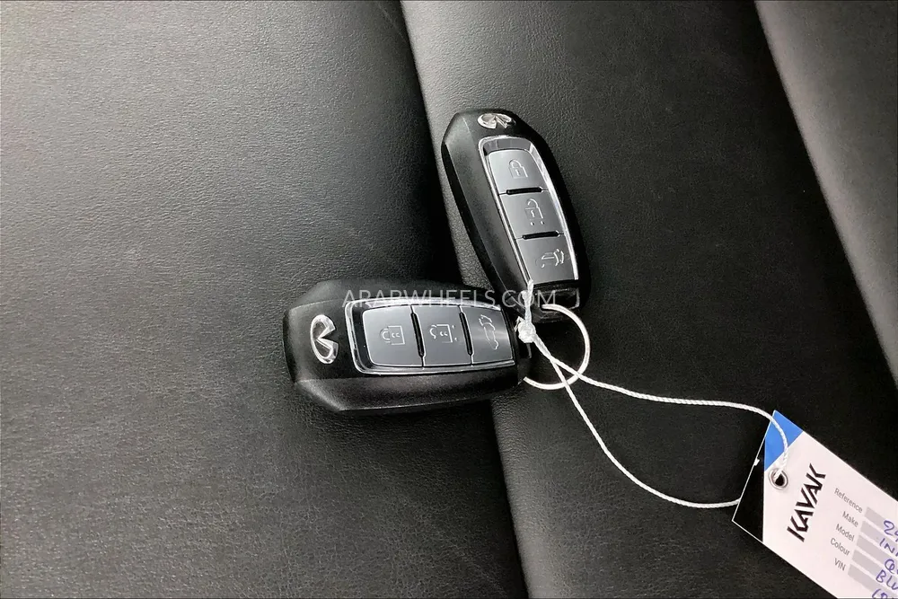 Infiniti QX50 2021 for Sale in Dubai Image-18