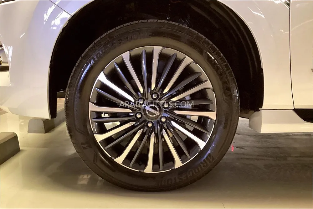 Nissan Patrol 2026 for Sale in Sharjah Image-9