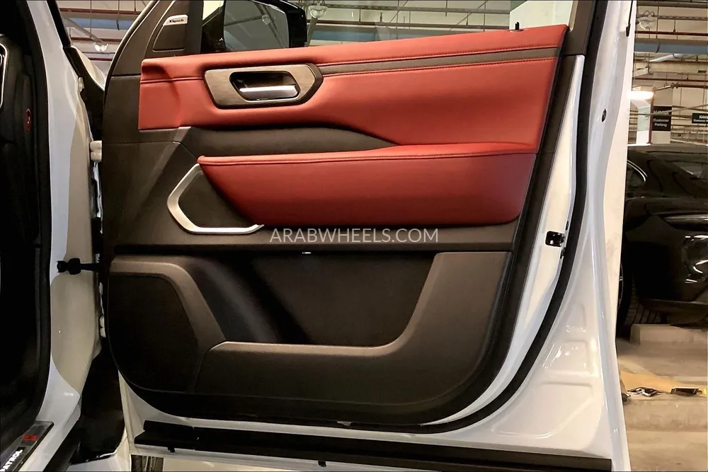 Nissan Patrol 2026 for Sale in Sharjah Image-23