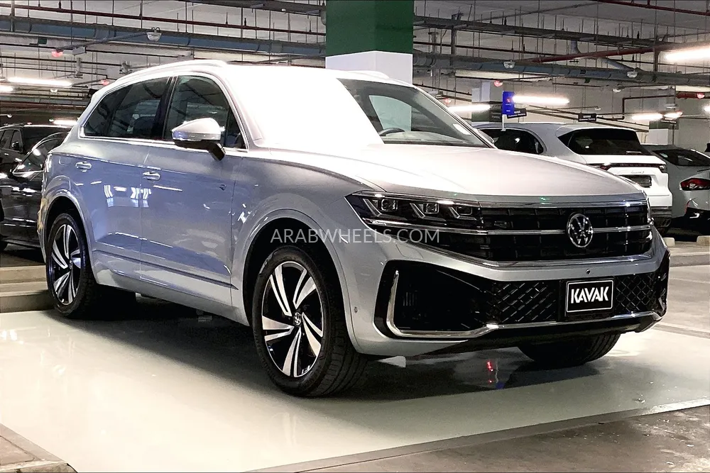 Volkswagen Touareg 2024 for Sale in Sharjah Image-3