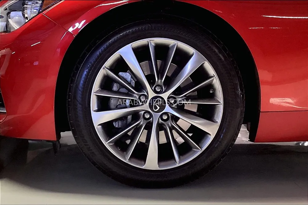 Infiniti Q50 2024 for Sale in Sharjah Image-9