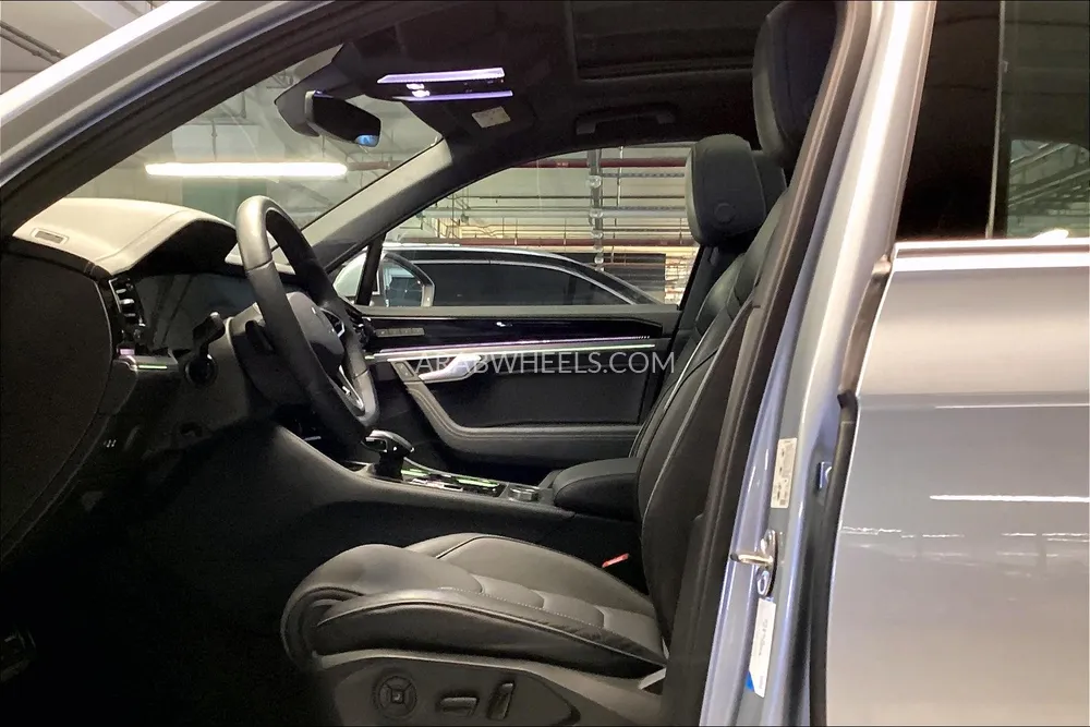Volkswagen Touareg 2024 for Sale in Sharjah Image-13