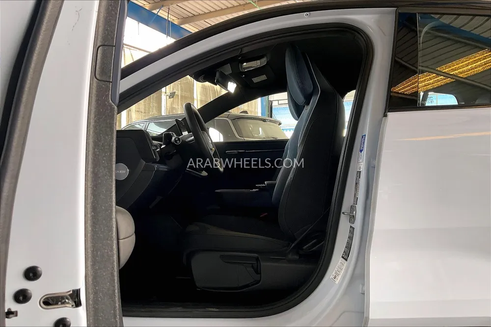 Volvo EX30 2024 for Sale in Sharjah Image-24