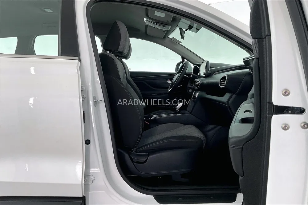 Hyundai Santa Fe 2022 for Sale in Dubai Image-13