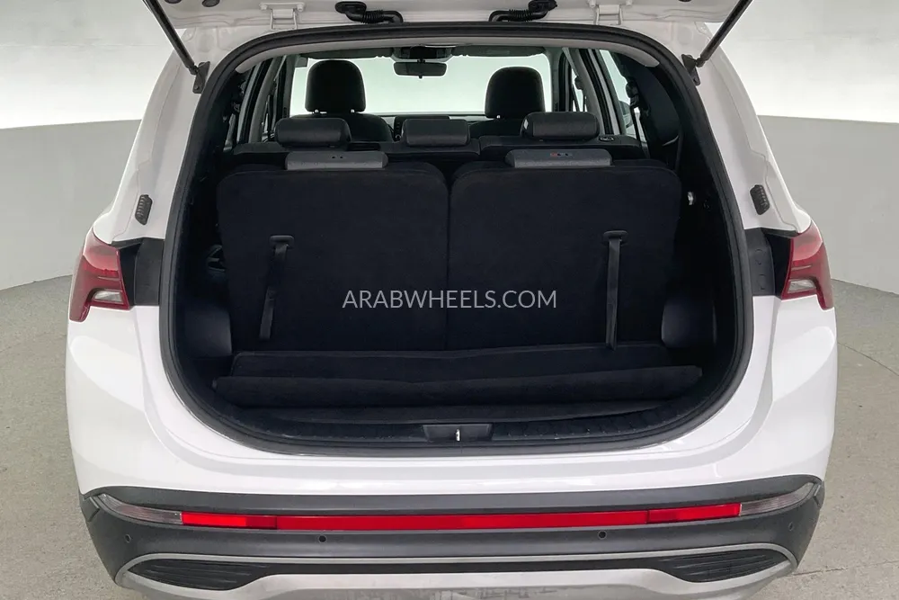 Hyundai Santa Fe 2022 for Sale in Dubai Image-15