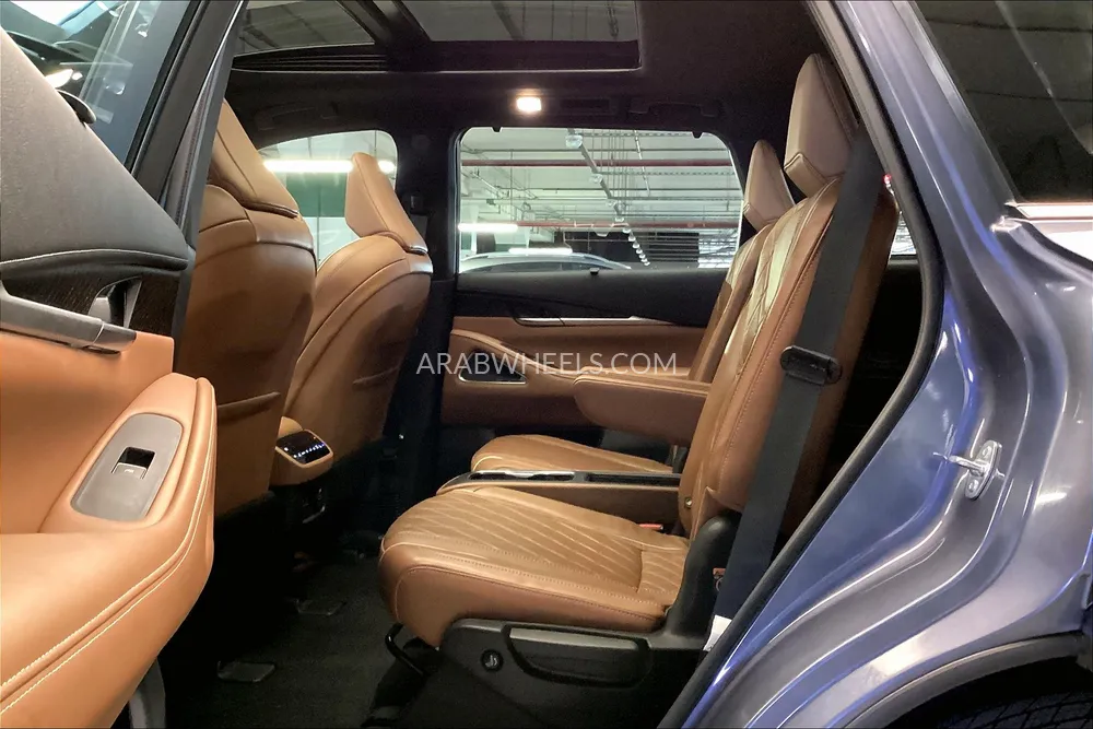 Infiniti QX60 2024 for Sale in Sharjah Image-12