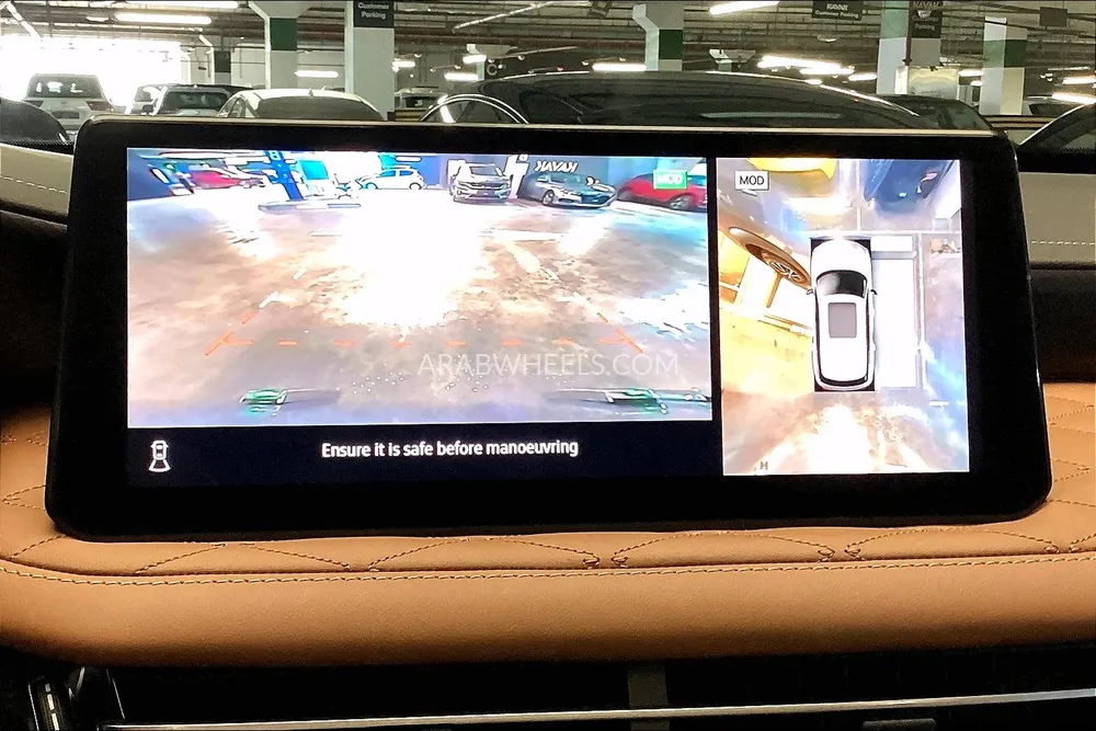 Infiniti QX60 2024 for Sale in Sharjah Image-16